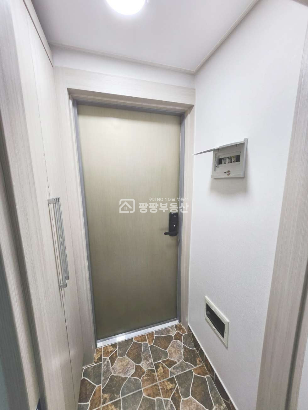 경북 구미시 인의동 270-30 올리모델링정미투 반전세 전세가능 퀄리티최상 월세 매물번호 10116 사진 9